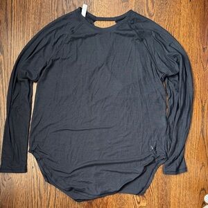 Women’s Athletic Black Long Sleeve Shirt